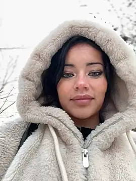 Risky_Workouts Show in webcam