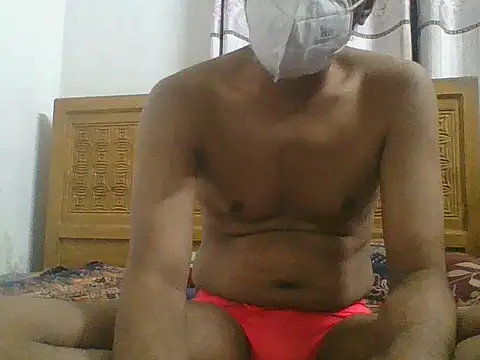 Heartline Adlı Modelin Canlı XXX Sohbeti