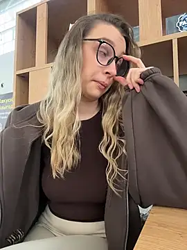 SashaCatt's Live XXX Chat