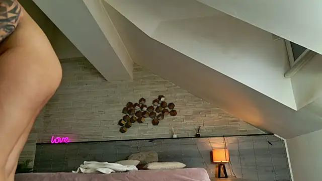 hornyb33_n Live XXX chat