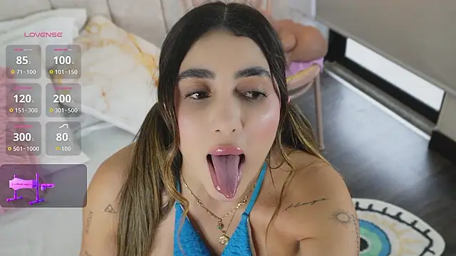 Онлайн чат XXX Annyy_Rosse