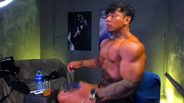 bradley_smith 现场XXX聊天