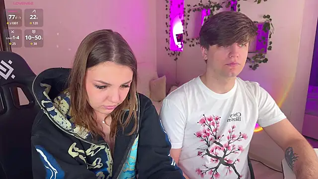 RobertAndLinela Adlı Modelin Web Kamerası Şovu