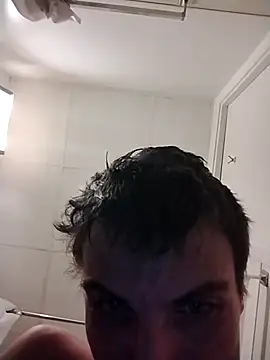 jizzyglizzy92 Live XXX Chat