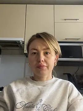 Chat XXX ao vivo de MartaLuna_