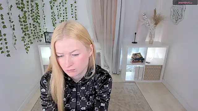 Laly_Peach Obrolan Langsung XXX