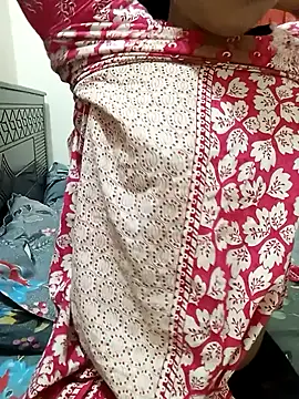 Baby_love667: διαδικτυακό σόου στην κάμερα