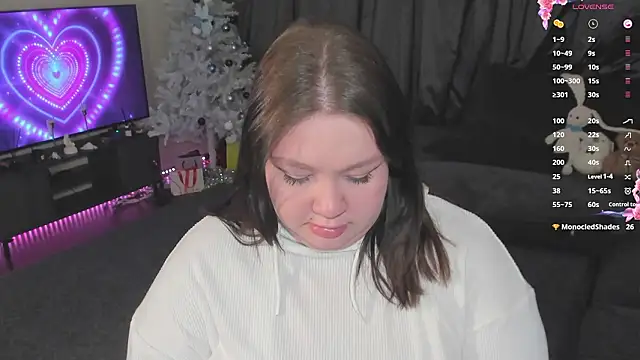 LilyBelll 即時 XXX 聊天