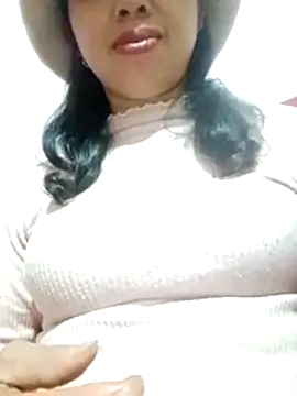 TRIEUTRIEU20's Live XXX Chat