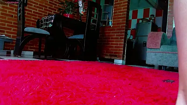 Lia_rouse04 即時 XXX 聊天