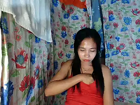 PinaySkinnyGirl's Live XXX Chat