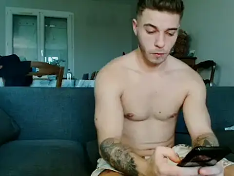 Elkafit28 Live XXX Chat