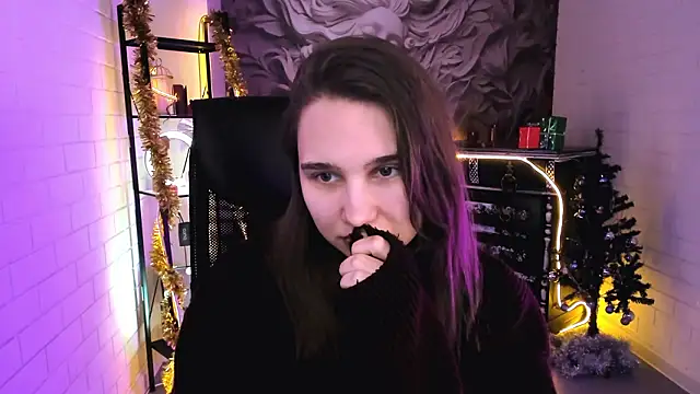 TessaMill Adlı Modelin Canlı XXX Sohbeti