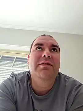 Andrew1900529's Live XXX Chat