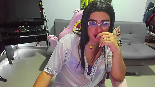 Khalifa_Gold élő XXX-chatje