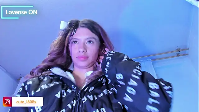 Sofiia_cute_ – Naživo XXX chat