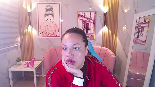 Jade_Jones_a live XXX chat