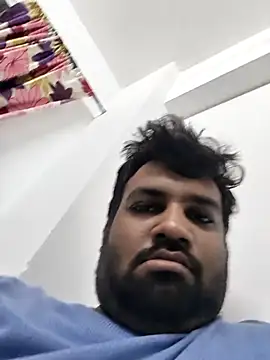 vinay_smalldick Adlı Modelin Canlı XXX Sohbeti