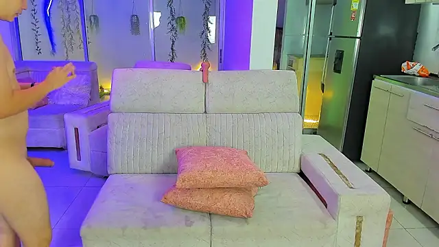 Houseofwarrios live XXX chat