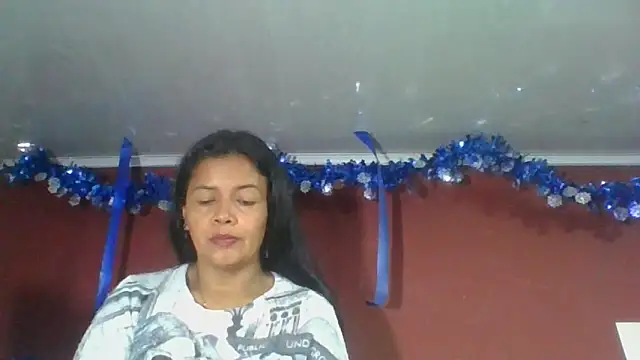 Chatroom XXX en direct de DianaOchoa_