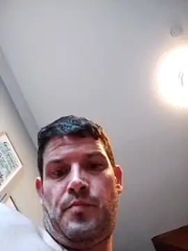 Hixxy_1025 élő XXX-chatje