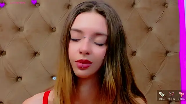 CoraVex Adlı Modelin Canlı XXX Sohbeti