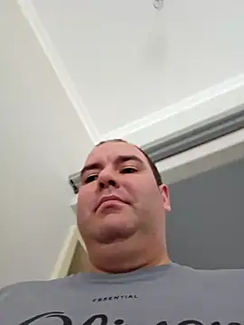 Andrew1900529 Live XXX-Chat