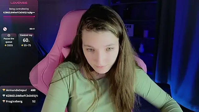 Mia_Myles 现场XXX聊天