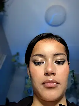 แชท XXX สดของ Risky_Workouts