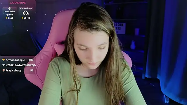 Mia_Myles élő XXX-chatje