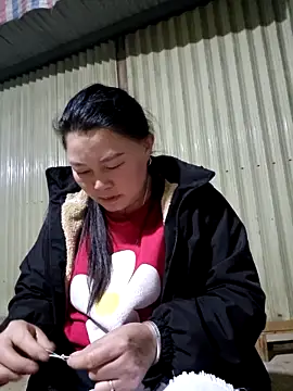 yoowwmr Pertunjukan Webcam