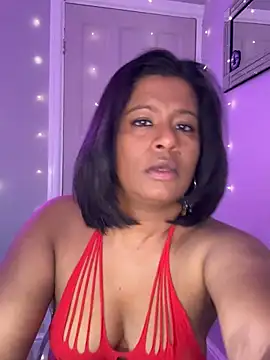 Melarose82のライブXXXチャット