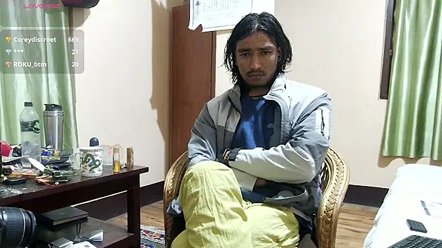 Gre3k_god Adlı Modelin Canlı XXX Sohbeti