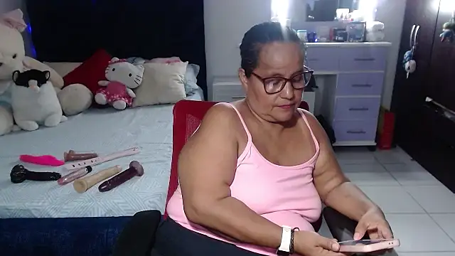 แชท XXX สดของ pervert_mommy_