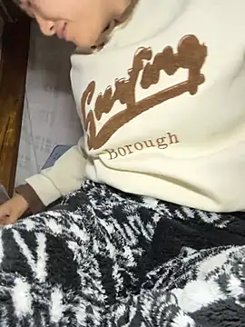 daaqnnのライブXXXチャット