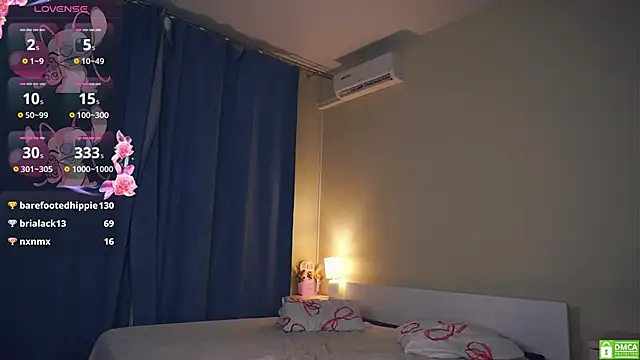 LoraDavi's Webcam Show