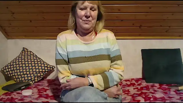 Nikole111 Live XXX-Chat