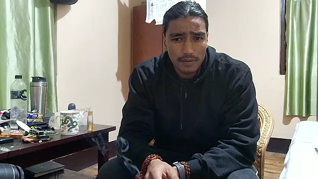 Gre3k_god Chat XXX live