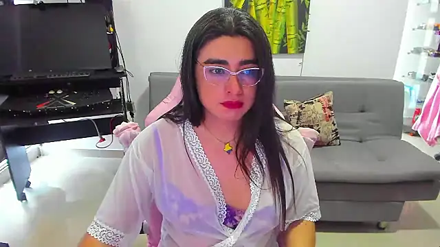 Khalifa_Gold Adlı Modelin Canlı XXX Sohbeti