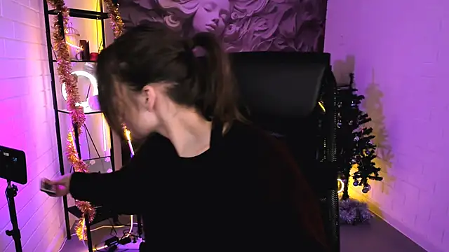 TessaMill live XXX chat