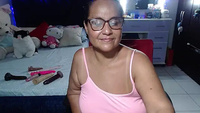 pervert_mommy_'s Live XXX Chat