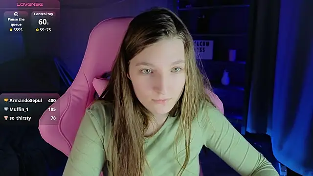 Mia_Myles 现场XXX聊天