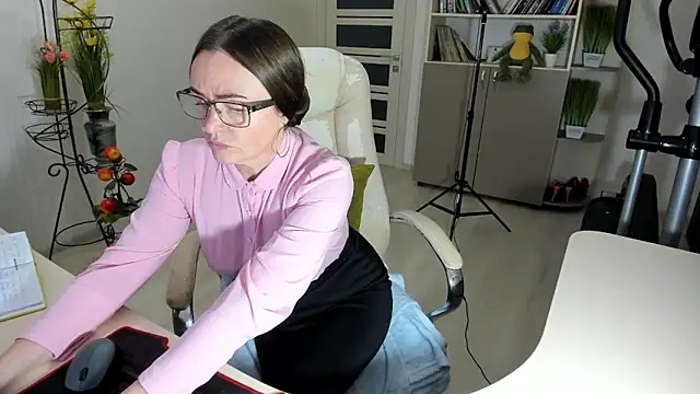 Vika73 现场XXX聊天