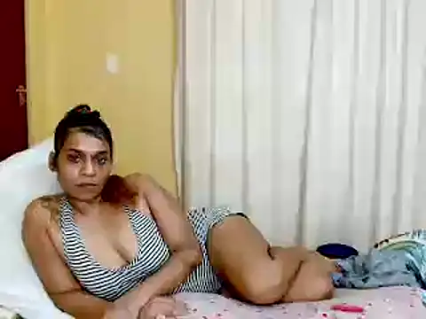 MiZzCreator Chat XXX in diretta