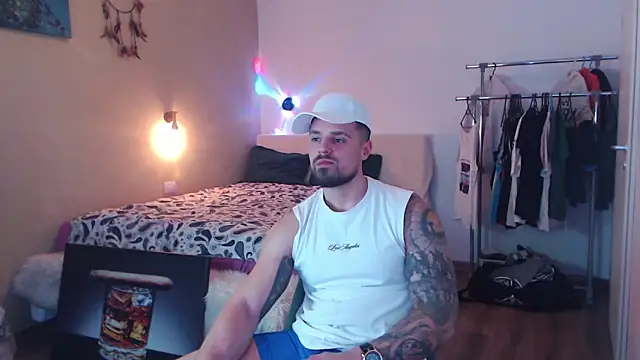 Chatroom XXX en direct de Tiberius_hunk