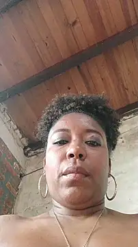 ChanneldelaCroix: онлайн-секс-чат