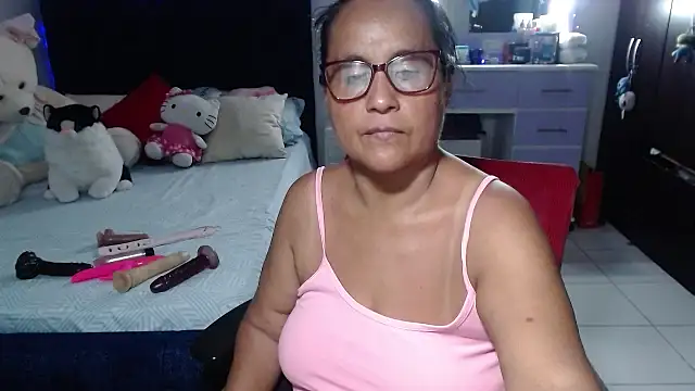 pervert_mommy_'s Live XXX Chat