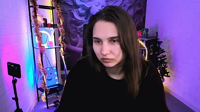 TessaMill: онлайн-секс-чат