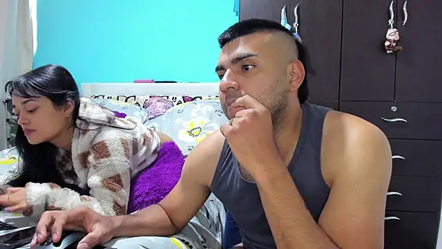 LazyandSniffer28 Live XXX-chat