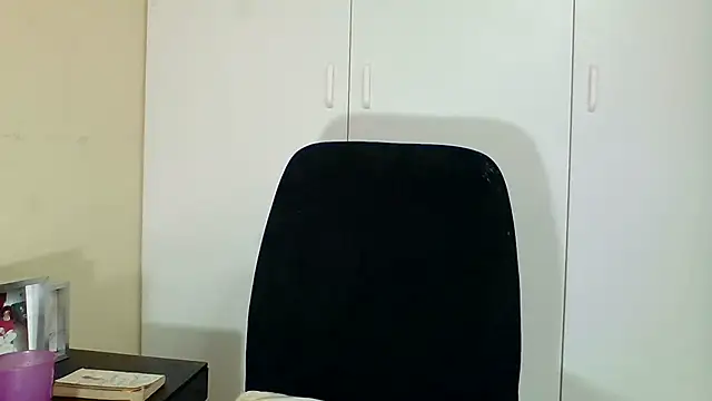 BlaqPam Adlı Modelin Canlı XXX Sohbeti